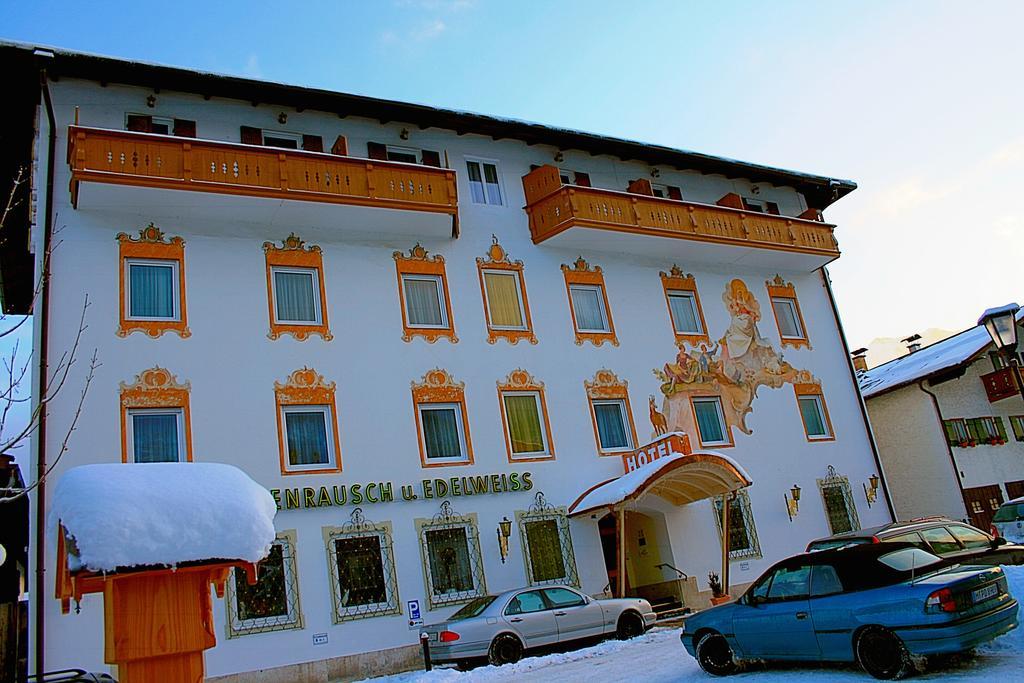 Hotel Garni Almenrausch Und Edelweiss Garmisch-Partenkirchen Zewnętrze zdjęcie