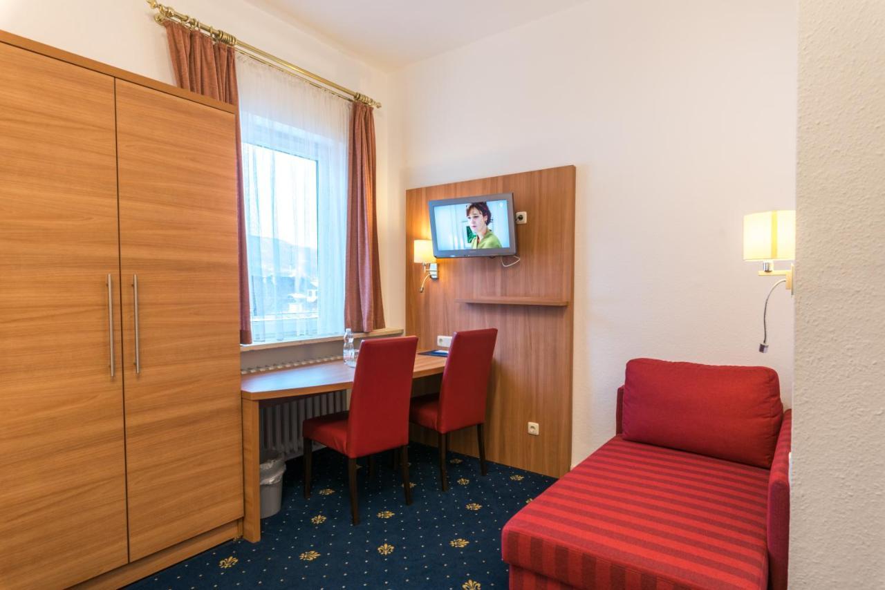 Hotel Garni Almenrausch Und Edelweiss Garmisch-Partenkirchen Zewnętrze zdjęcie