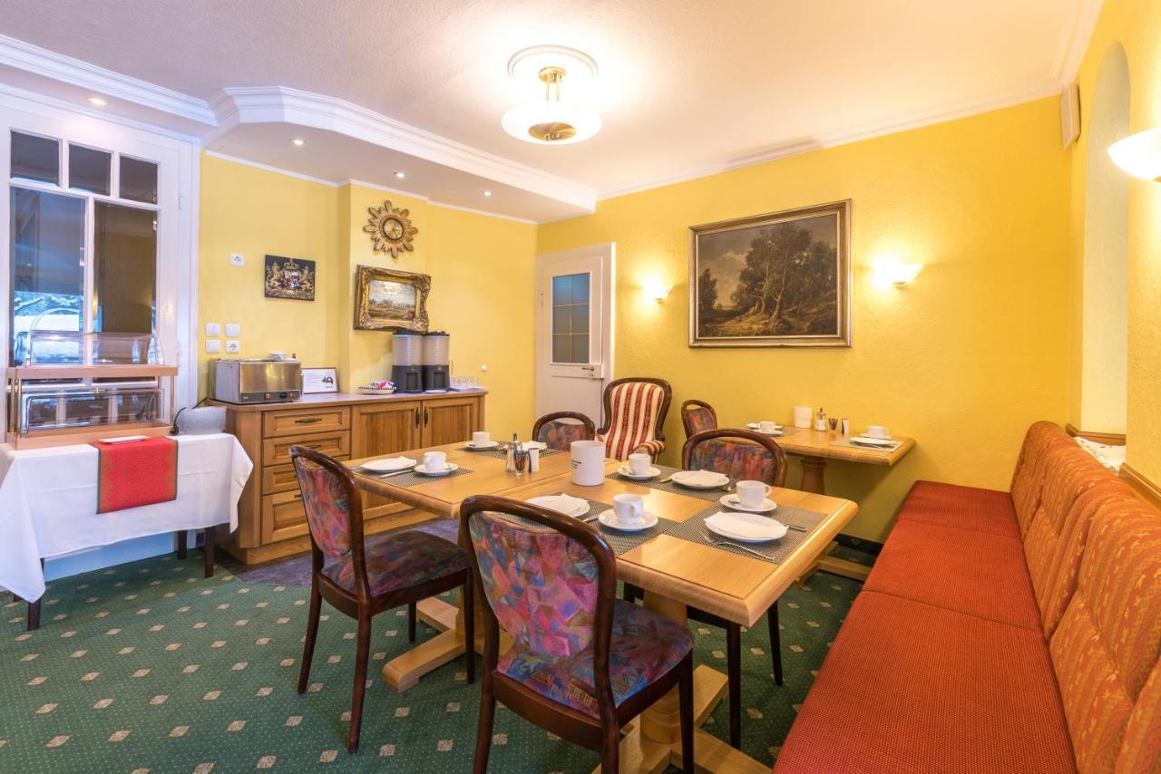 Hotel Garni Almenrausch Und Edelweiss Garmisch-Partenkirchen Zewnętrze zdjęcie