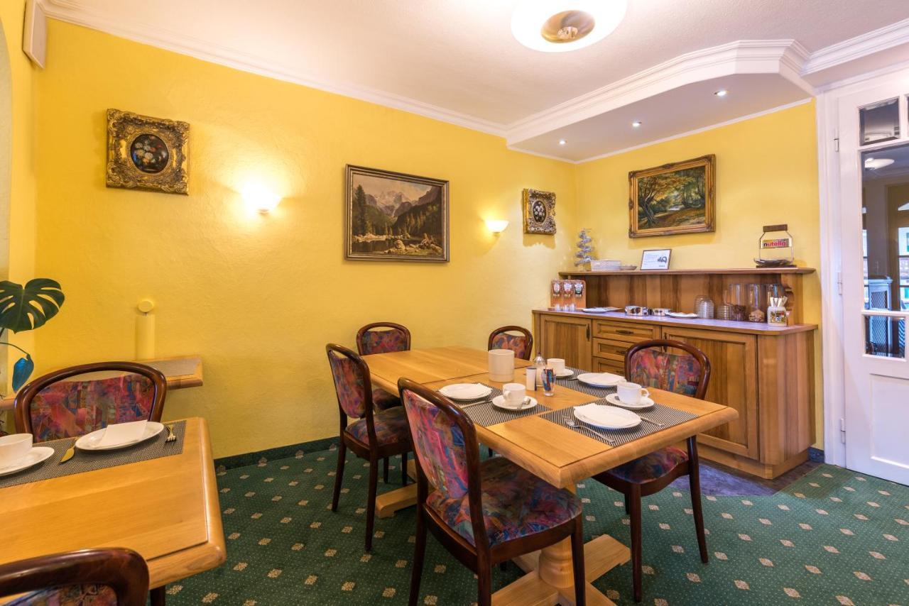Hotel Garni Almenrausch Und Edelweiss Garmisch-Partenkirchen Zewnętrze zdjęcie