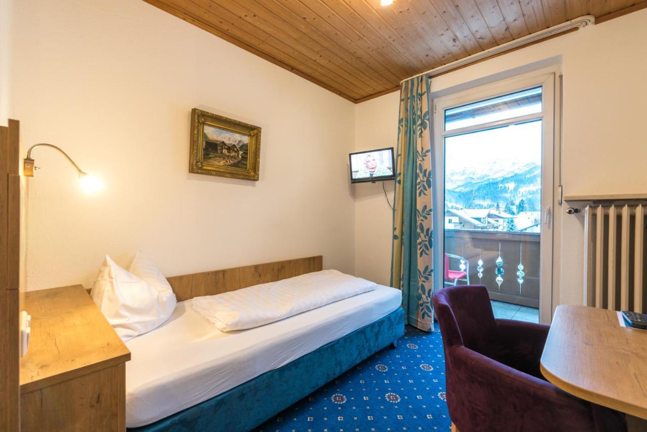Hotel Garni Almenrausch Und Edelweiss Garmisch-Partenkirchen Zewnętrze zdjęcie
